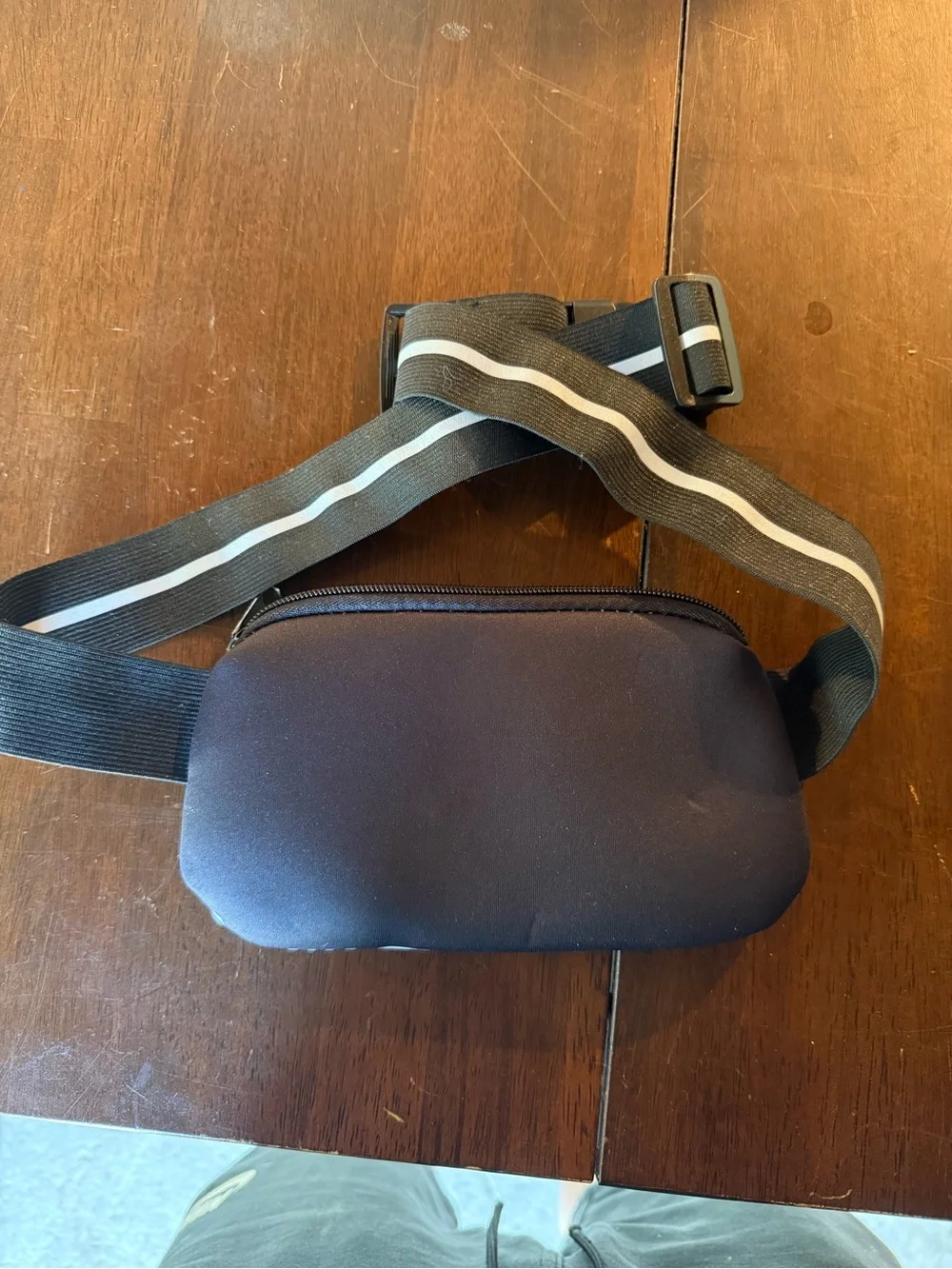 Black & White Abstract Pattern Men's Waist Bag